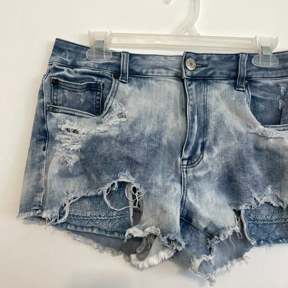 AMERICAN EAGLE 360 Super Stretch AEO Denim x4 Hi-Rise Shortie Acid Wash Ripped - Picture 3 of 15